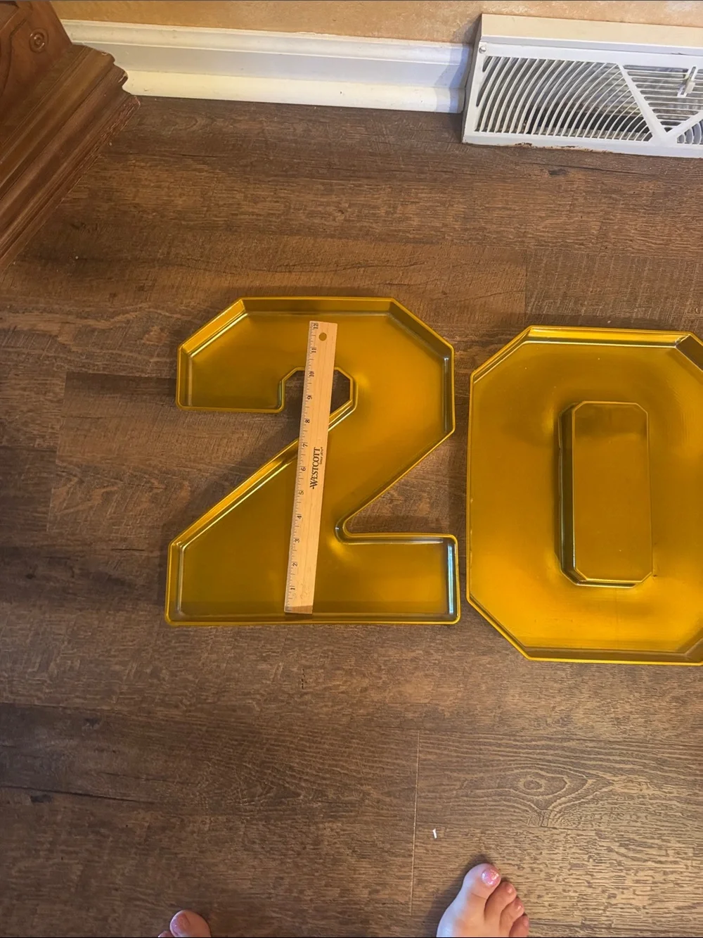 Gold 2026 Decorative plastic cookie or charcuterie trays